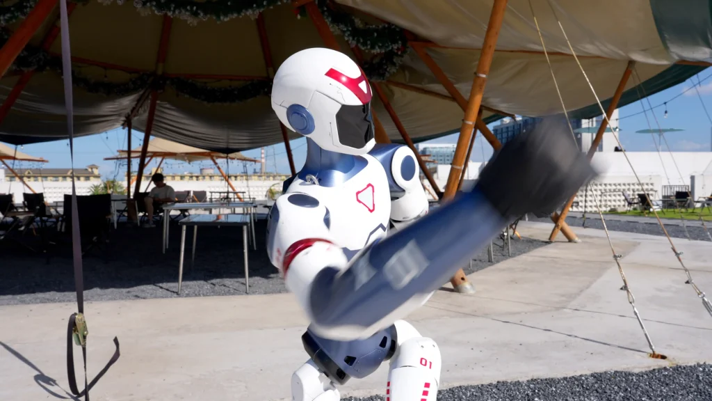 Unitree R1 - fight mode