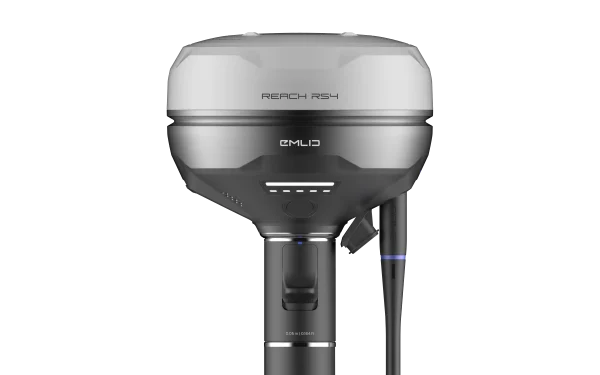 Reach RS4 avec son Antenne LoRa pour la prise de point en base/rover
